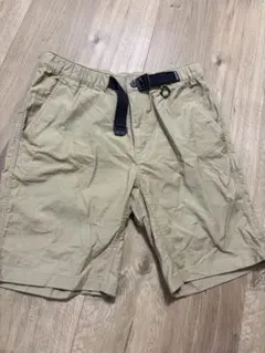 Columbia ベージュショートパンツ