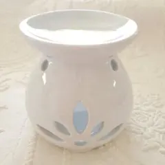 新品☆陶磁器製 アロマポット ホワイトのサムネイル