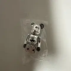 ベアブリックシルバー