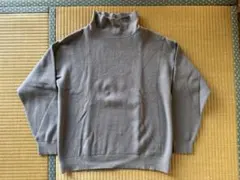 GU グレー タートルネック ニット M