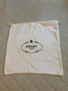 PRADA 巾着袋 保存袋のサムネイル