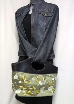 ハンドバック　レディースバック　和柄　刺繍　花柄　抹茶カラー