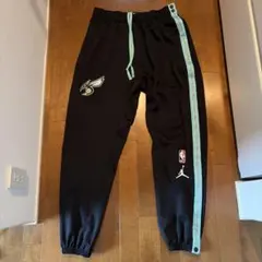 Item thumbnail for item 99e90da7-25d7-416a-9ef5-65b325529d3b