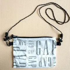 GAP ギャップ ポーチ ショルダー 肩掛け可能 軽量 未使用