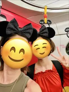 ディズニーシー カチューシャ ブラック スパンコール リボン付き 美品