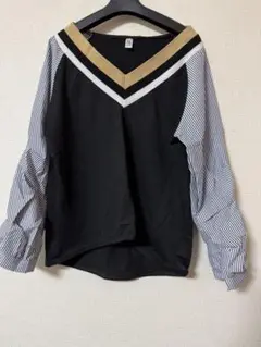 ストライプ長袖Vネックトップス