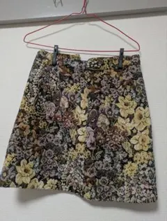 マジェスティックレゴン 台形スカート