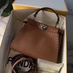 FENDI セレリア ピーカブー ミニ くすみピンク ショルダーバッグ 2WAY