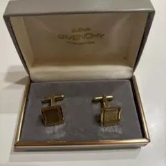 2026年最新】ジバンシー カフスボタンの人気アイテム - メルカリ