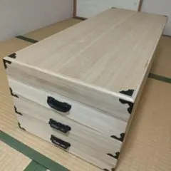 【中古美品】桐製 3段 衣装ケース 着物収納【送料込み】のサムネイル