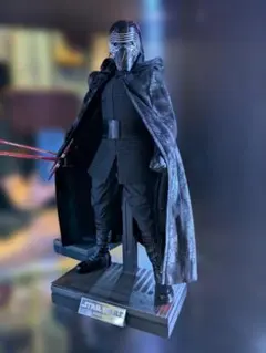 Hot Toys Star Wars Kylo Ren MMS560