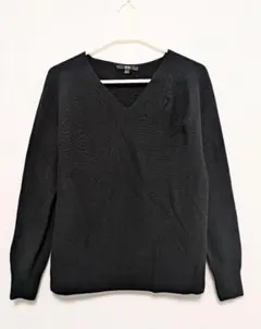 vネック ブラック