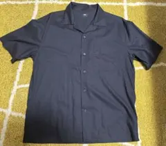 UNIQLO ユニクロ　オープンカラーシャツ ブラック Mサイズのサムネイル