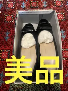 黒のローファーパンプス