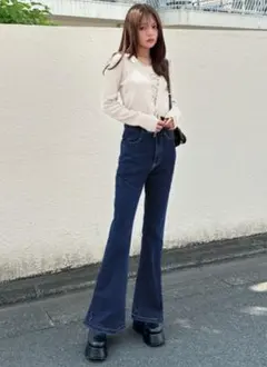ハイウエストフレアデニムパンツ