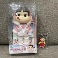 【未開封】不二家 ペコちゃん人形 2007 Peko’s Doll スノーボードのサムネイル