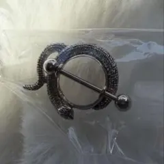 ボディピアス　蛇のサムネイル