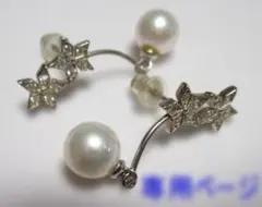 花デザインのフックピアスとあこや真珠