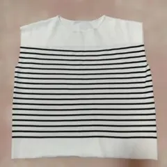 ストライプ ノースリーブニット