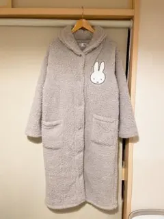blooming FLORA もふもふmiffy着る毛布　ルームウェア　LL