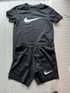 Nike Dri-FIT ブラック Tシャツ ショートパンツ セット