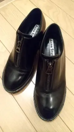 acne studious レザー靴のサムネイル