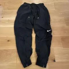 【美品】NIKE ナイロンパンツ ブラック スウッシュ