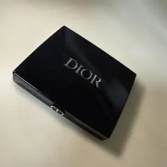 Dior サンククルールクチュール 879 ルージュトラファルガー