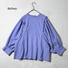 ライトブルーシャツ