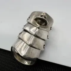 2026年最新】ヴィヴィアン アーマーリングの人気アイテム - メルカリ