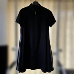 Aライン半袖黒ワンピース