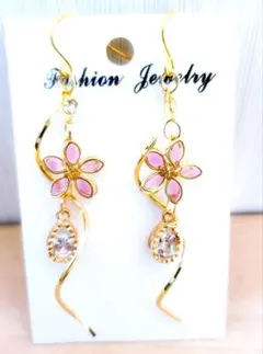 510# ピアス ハンドメイド フラワー レジン 桜 夏ピアス 秋ピアス