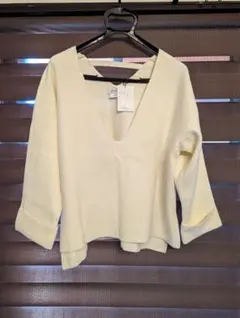 チャオパニックティピー　Vネックニットプルオーバー　ホワイト