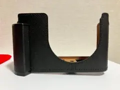 値下げ中【極美品】Leica Q2　※オマケ付き (純正バッテリー、本革ケース) 本革 LEICA ライカ Q2 用 カメラケース 赤