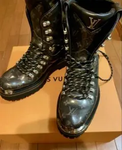 Item thumbnail for item 2d629df9-6f8b-428e-a3cb-0e74351857da