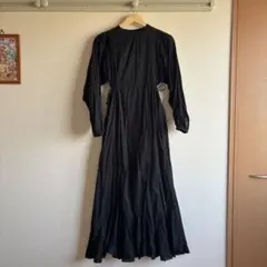 黒ワンピース ロングワンピース