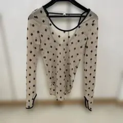 ♡SORIN ベージュカラーのスワン柄フロッキープリントシアートップス