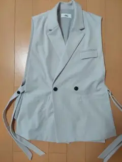 美品★Looseルース★スリットジレ★ダブル★ライトグレー
