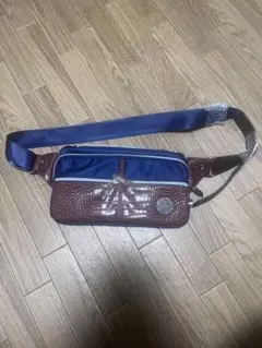 T.C.N LIBERO ボディバッグ ネイビー ブラウン