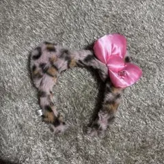 ヒョウ柄リボン付きカチューシャ