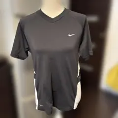 NIKE トレーニングシャツ　M
