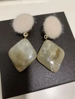 Item thumbnail for item 5dd6b901-d611-41bd-b183-9d9442a5746c