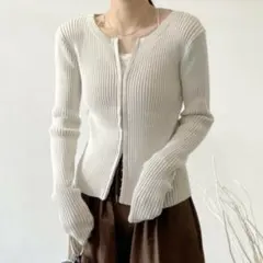 ホックラインリブカーディガン　アイボリー　フリーサイズ　韓国　大人シンプル
