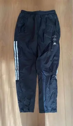 adidas ブラック ナイロンパンツ　ウインドclimastorm