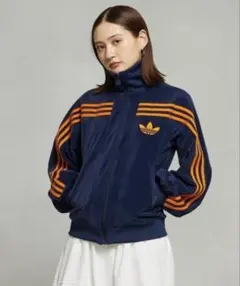 アディダスオリジナルス　VELOUR BB TT