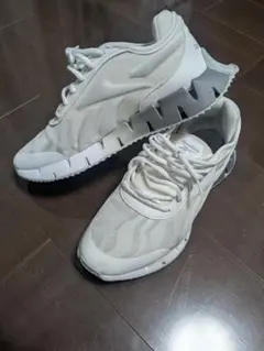 美品Reebok スニーカー ホワイト 26.5cm