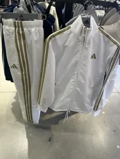 新品 adidasgolf S ホワイトジャケットとスカートセット 白 - メルカリ