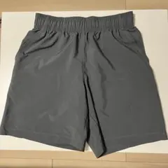 アンダーアーマー　ハーフパンツのサムネイル