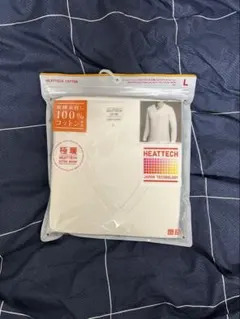 ユニクロ　Vネックヒートテック極暖 Lサイズ　UNIQLO