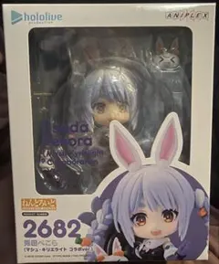 ねんどろいど　兎田ぺこら　マシュ・キリエライト　フィギュア　ホロライブ　FGO